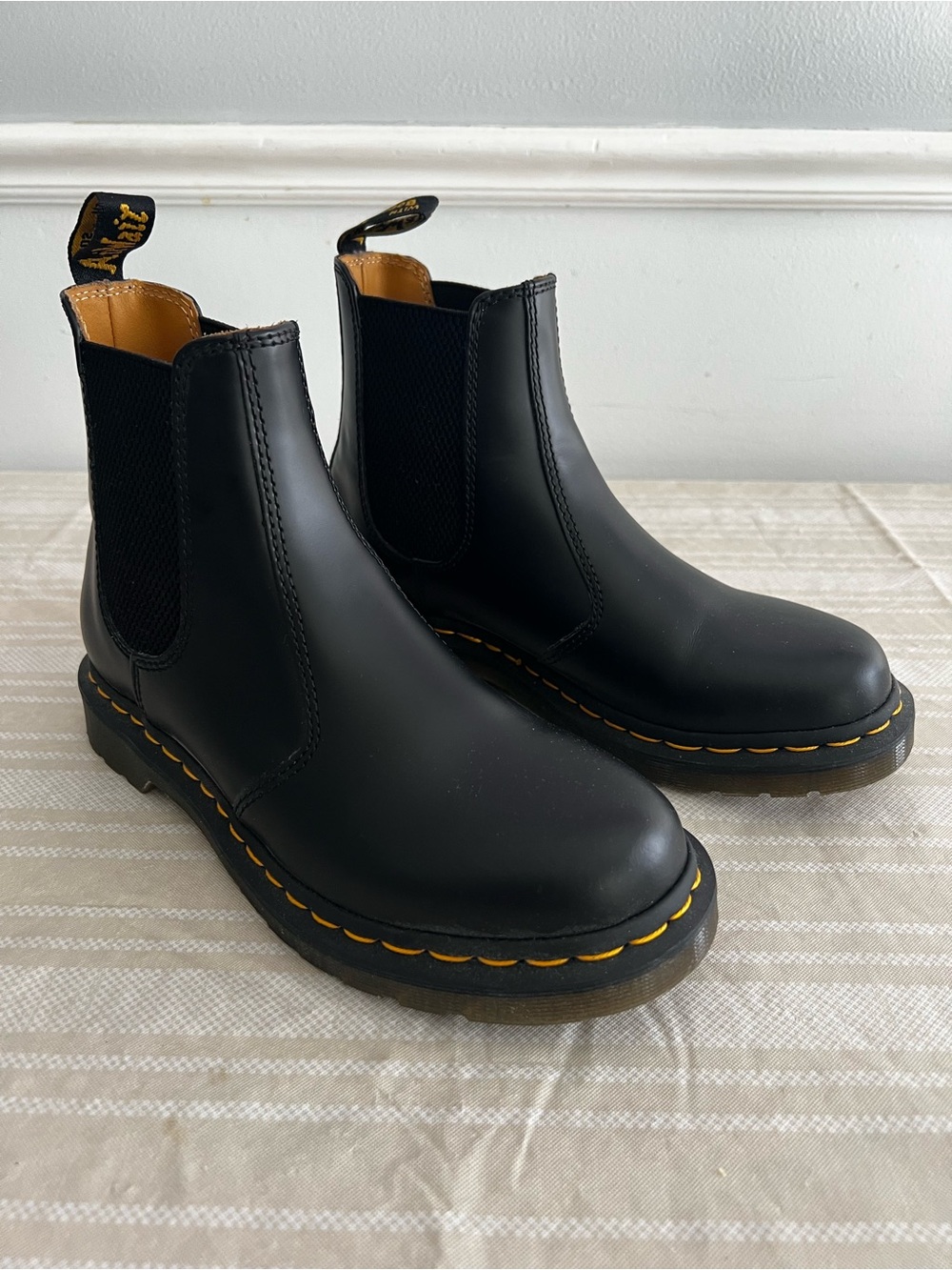 Dr. Martens 2976 Smooth Leather Chelsea Boots Black Yellow Stitch. Size 8
